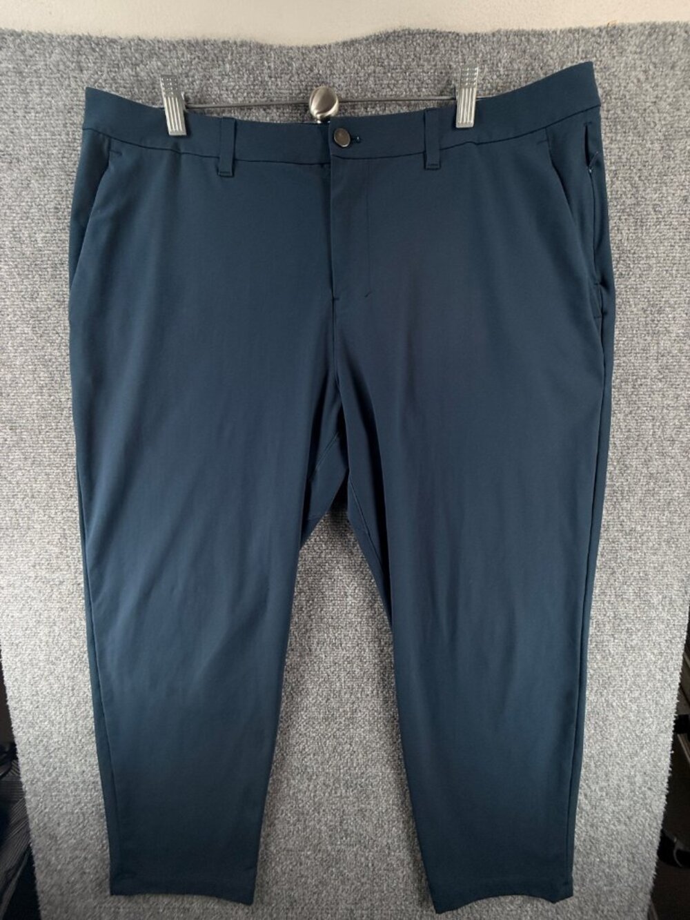 Lululemon ABC Pants Men Navy Blue Stretch Size 38 Casual Chino ACTL 38X28